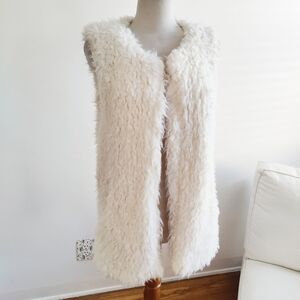 Furry Vest • Teddi Coat • by Rhapsody • Pockets • Tagged Size Large